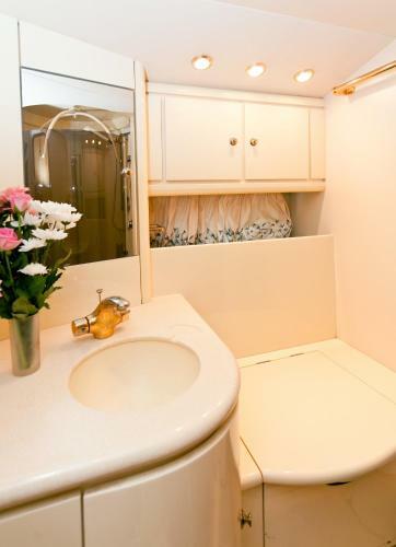 Sunseeker Renegade 60 Ft