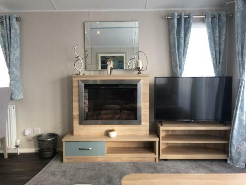 2 Swan View Haven, Littlesea