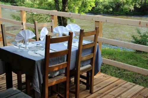 Hotel Restaurant Les Gorges De Chouvigny