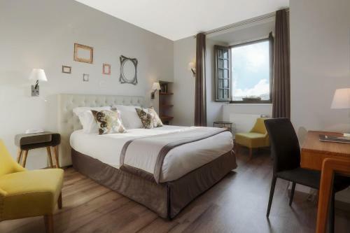 Hotel H�tel Joyet De Maubec