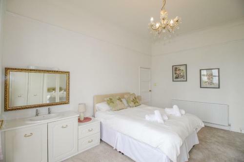 Weymouth Bay Apartment A