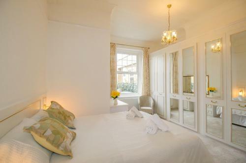 Weymouth Bay Apartment A