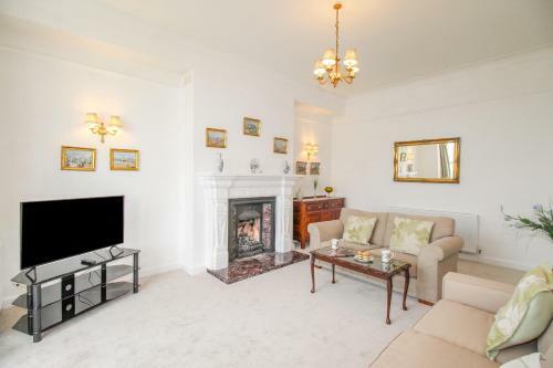 Weymouth Bay Apartment A