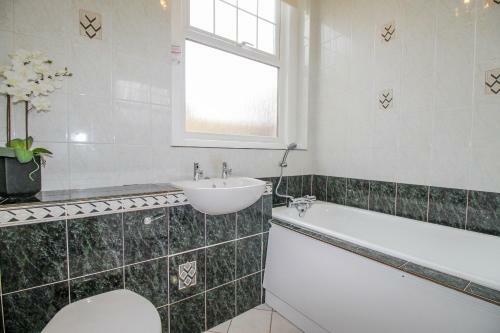 Weymouth Bay Apartment A