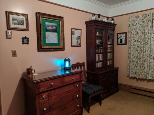 Gower Manor Historic Bed & Breakfast