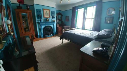 Gower Manor Historic Bed & Breakfast