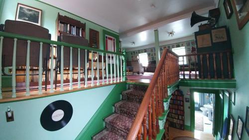 Gower Manor Historic Bed & Breakfast