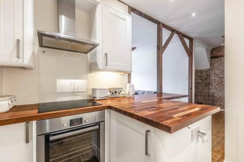 Apartamento Hiddem Gem! Character Home, Walk 2 All Sights