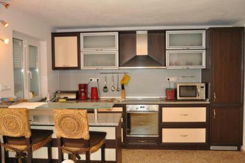 Immaculate 4-bed Villa In Balchic Bulgaria