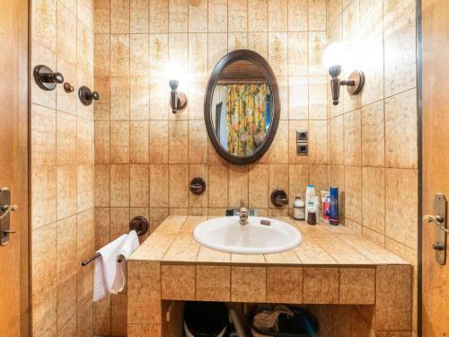 Tasteful Villa In Hinterbr�hl With Private Pool