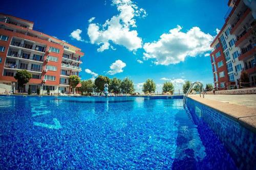 Apartament With See View
