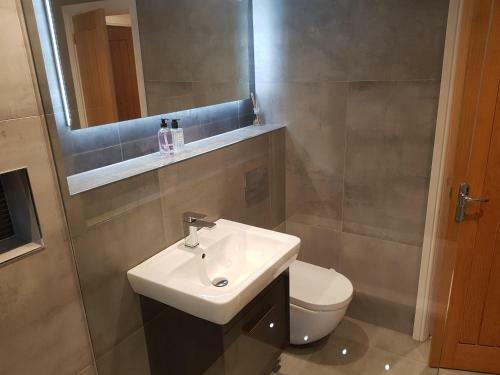 Central Windermere Luxury Two Bed Apartment Dog Friendly