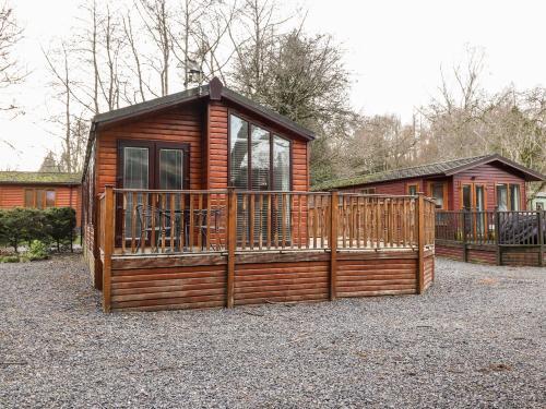 Pine Tree Lodge