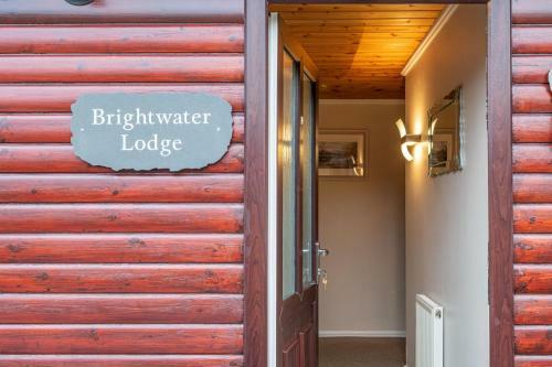 Brightwater Lodge - White Cross Bay