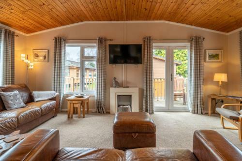 Brightwater Lodge - White Cross Bay