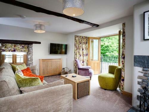 The Cosy Peacock