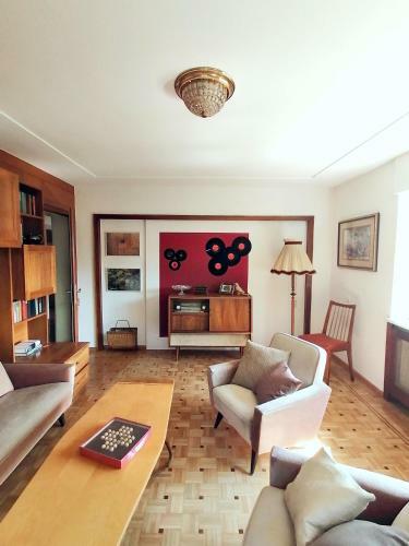 Hostal Dimai House 1970s
