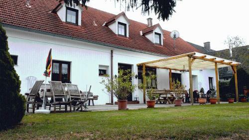 Hostal G�stehaus Br�ckler