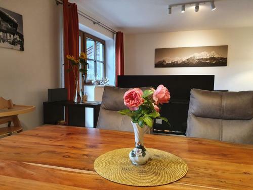 Apartment "k�nstlh�usl"
