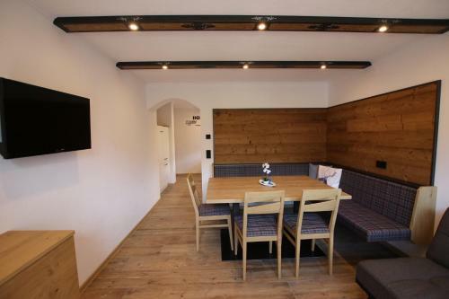 Enzian Apartments