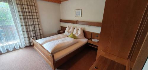 Haus Enzian Apartments