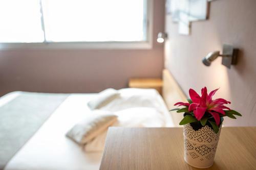 Hotel H�tel Les Flots Bleus