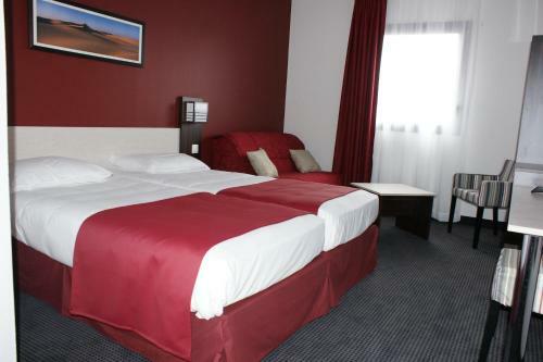 Hotel Balladins La Fert� Bernard Cherr�
