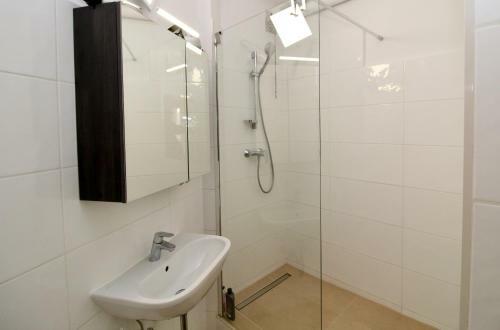Modern Apartment With Terracce Top 3