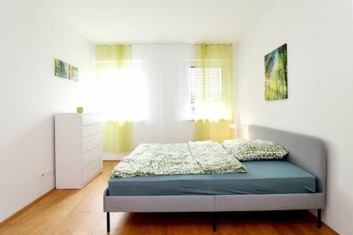Apartamento Spacious Terrace Apt In Modern Klosterneuburg Building Top 2
