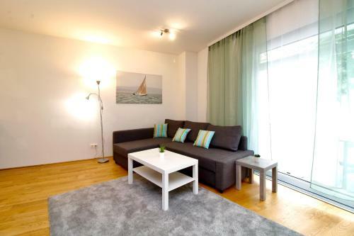 Apartamento Spacious Terrace Apt In Modern Klosterneuburg Building Top 2