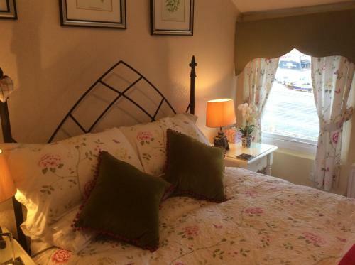 Abbey And Esk Bed And Breakfast