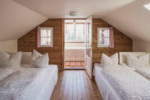 2 Chalets Innsbruck