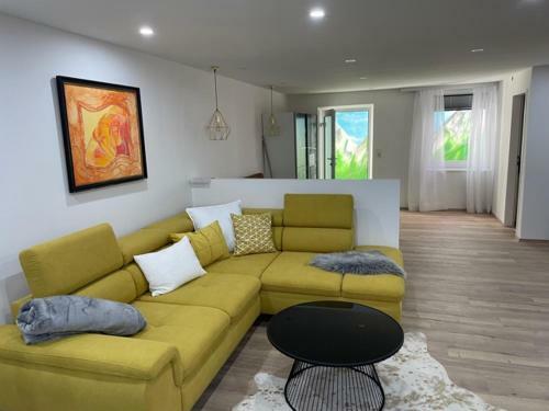 Apartamento Au�ergew�hnliche Kellerloft