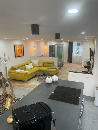 Apartamento Au�ergew�hnliche Kellerloft