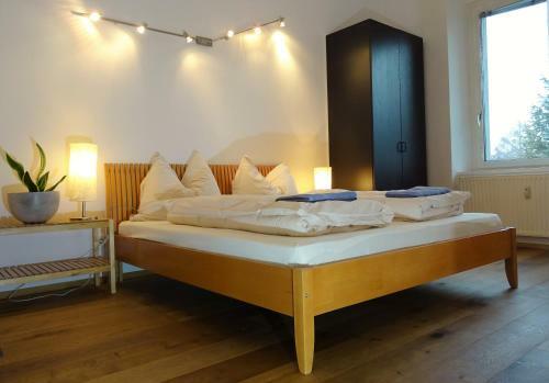 Lovely, Central Apartment With Balcony