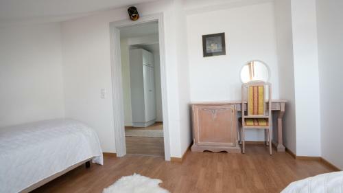 Apartamento Sch�ne 4-zimmer Wohnung Mitten In Den Alpen