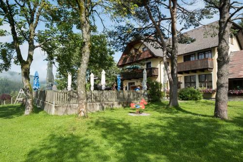 Posada Gasthof Schlagobersbauer