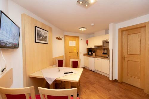 Hotel Appartements Kardona
