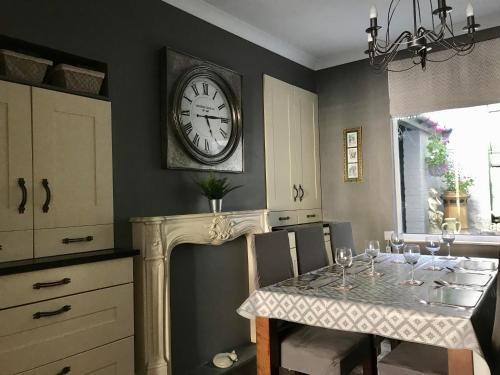 Maison Gray