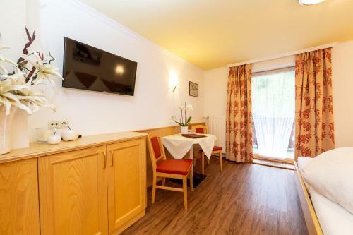Bed & Breakfast Hotel Garni Tyola