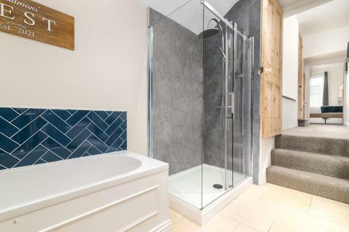 Host & Stay - Railman's Rest