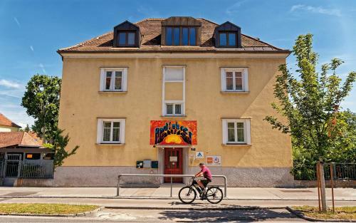 Albergue Radfahrerherberge Krems