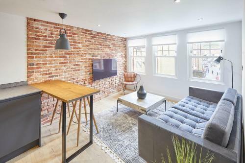 Host & Stay - Golden Lion Apartments