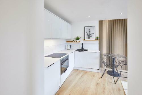 Host & Stay - Golden Lion Apartments