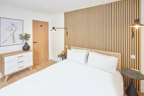 Host & Stay - Golden Lion Apartments