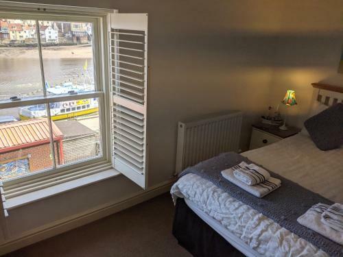 Whitby Sea View Cottage