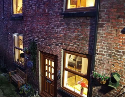 Endeavour Cottage Whitby