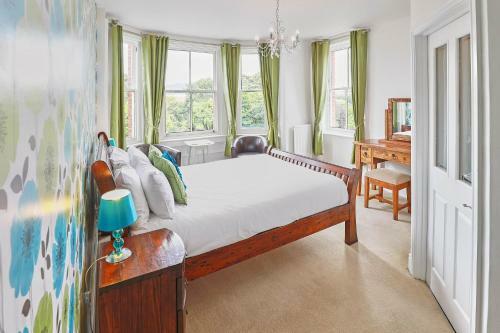Host & Stay - Cook's Quarters