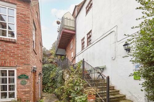 Host & Stay - Abbey View Cottage
