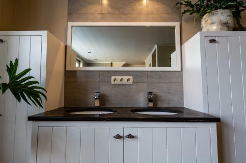 Hostal Place To Bee (kamers)